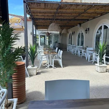 Maison Coquette En Camargue